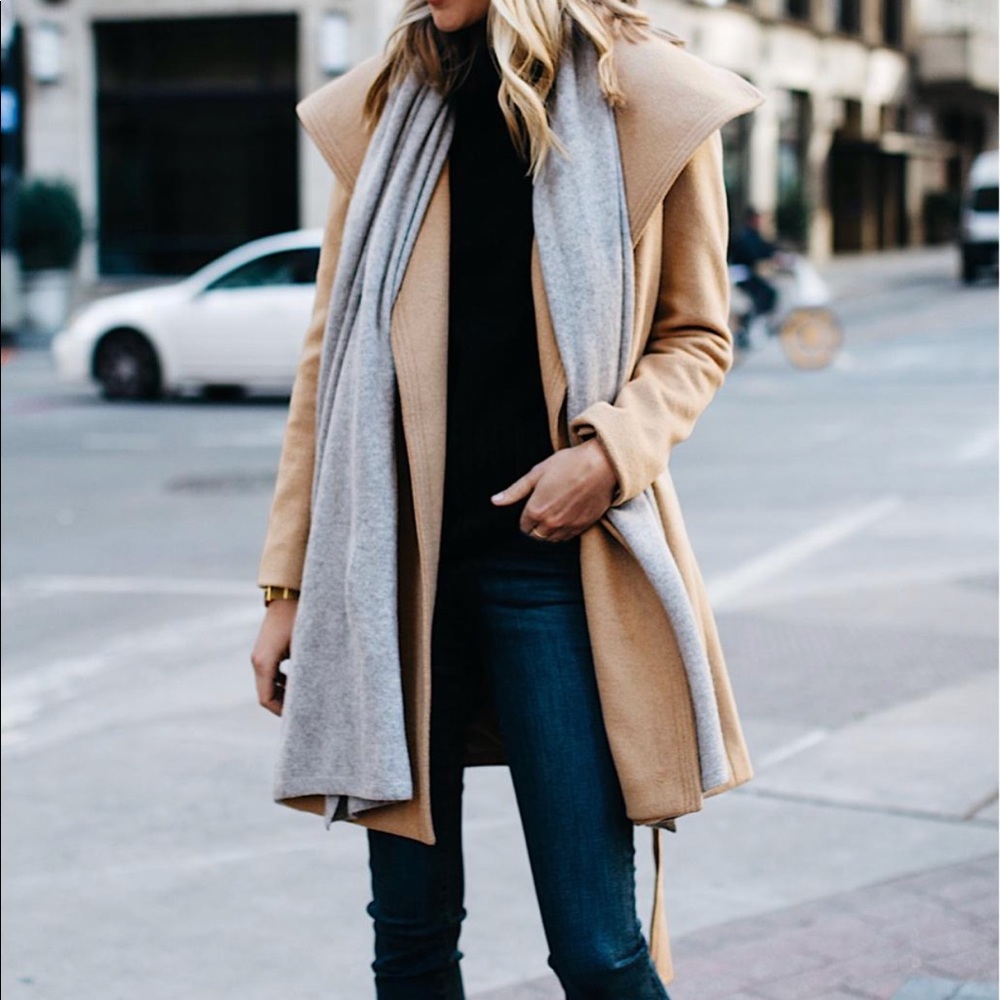 IN SEARCH OF : ANN TAYLOR CAMEL WRAP COAT SZ SM/4